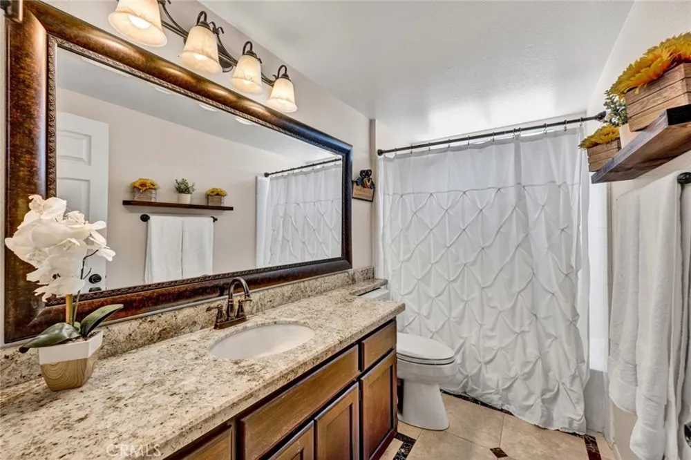 13105 Fescue Court Corona, CA 92883