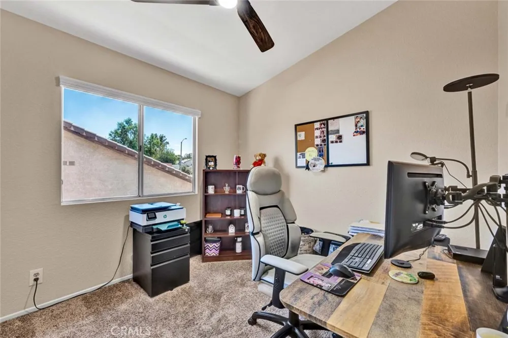 13105 Fescue Court Corona, CA 92883