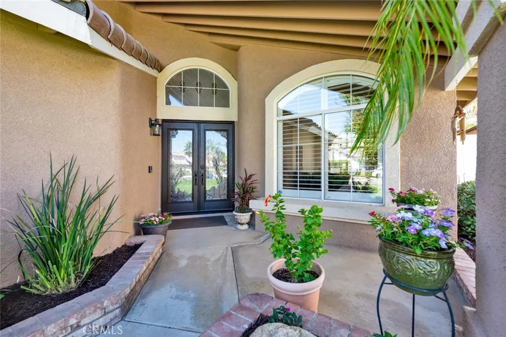 13105 Fescue Court Corona, CA 92883