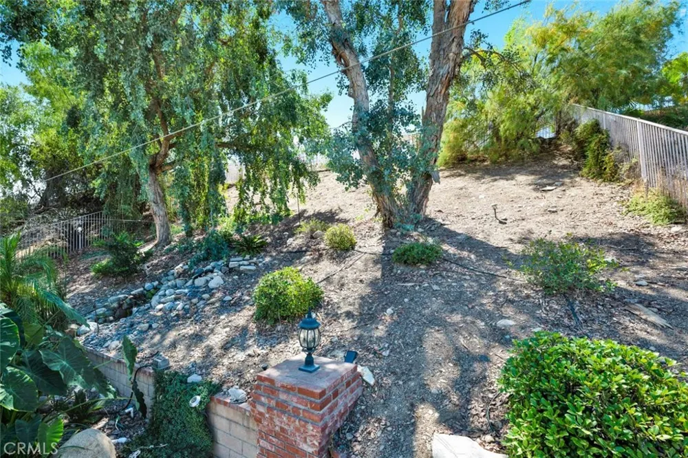 13105 Fescue Court Corona, CA 92883