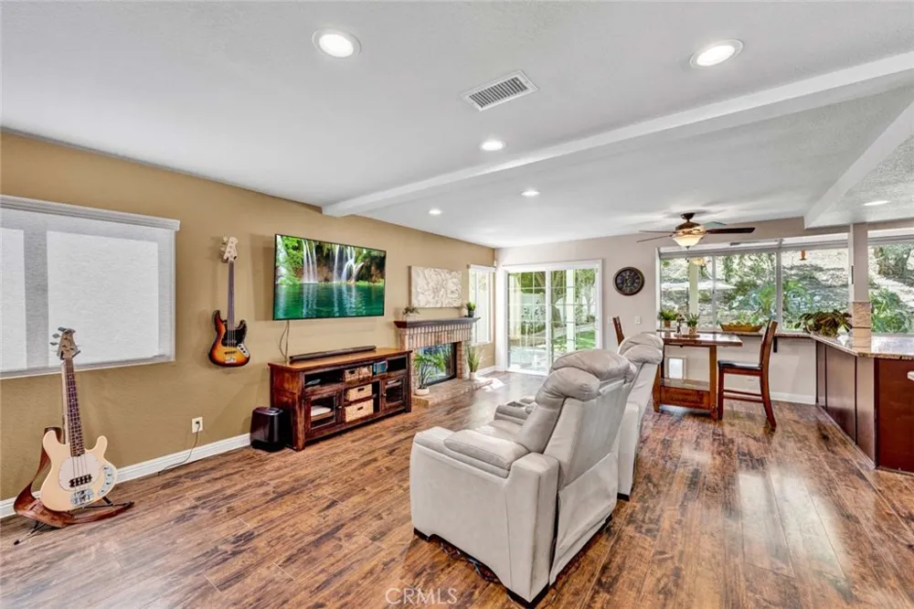 13105 Fescue Court Corona, CA 92883