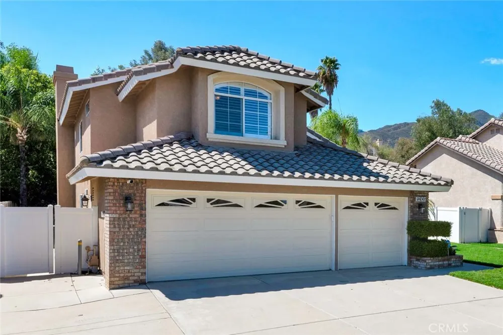 13105 Fescue Court Corona, CA 92883