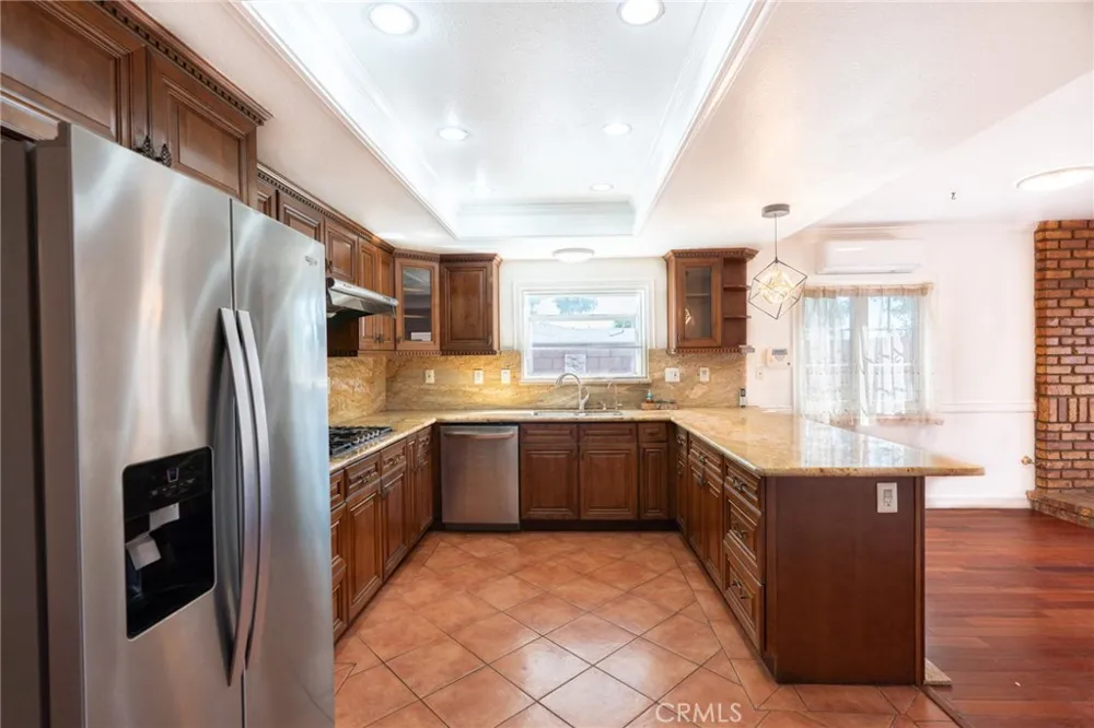 10770 Grand Avenue Temple City, CA 91780
