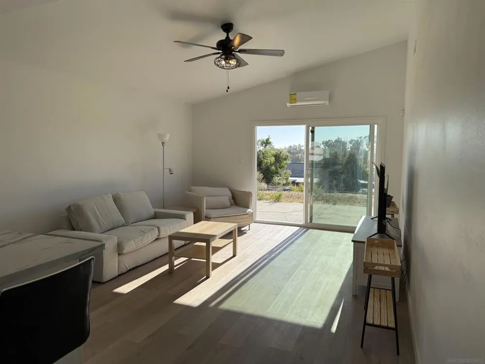 664 Carefree Dr #2 San Diego, CA 92114