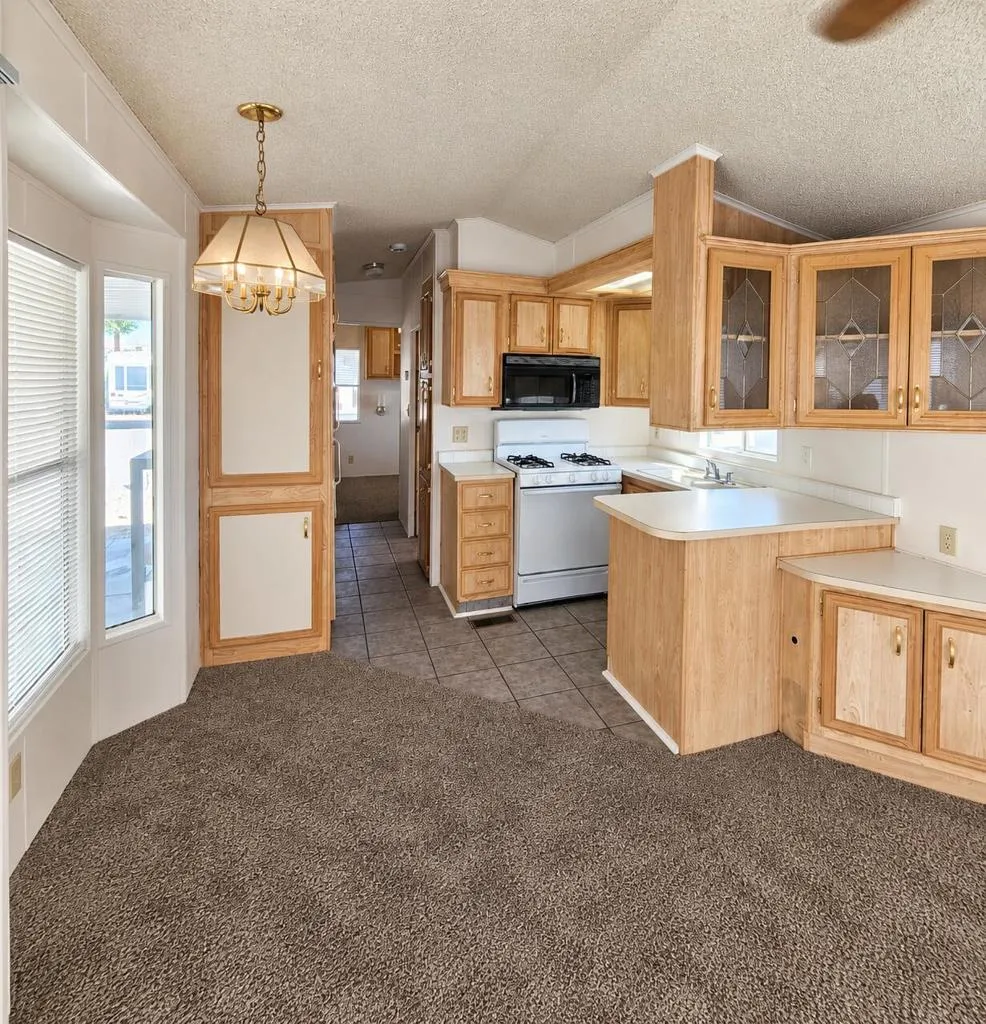 16400 Bubbling Wells Road #302 Desert Hot Springs, CA 92240