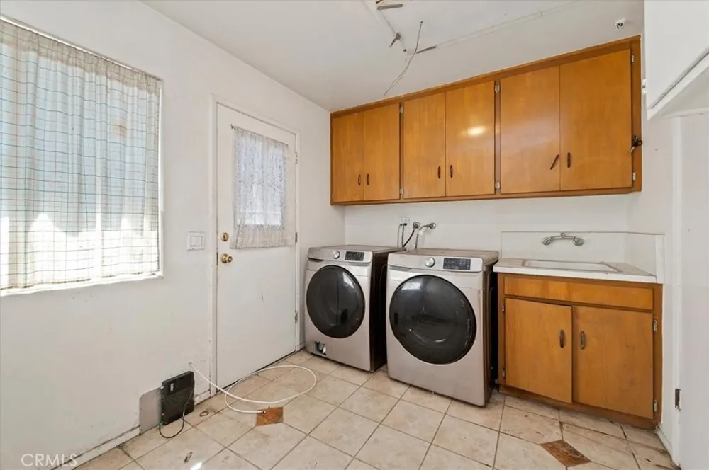 190 E Arrow Claremont, CA 91711