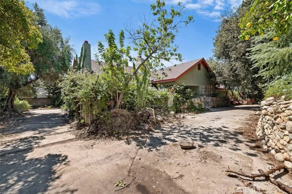190 E Arrow Claremont, CA 91711