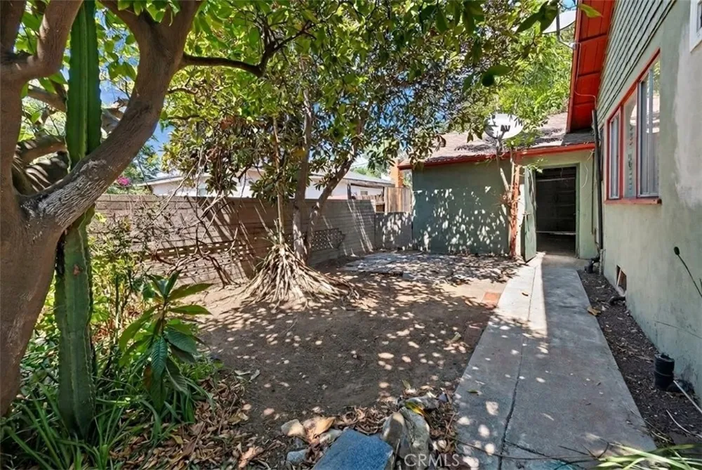 190 E Arrow Claremont, CA 91711
