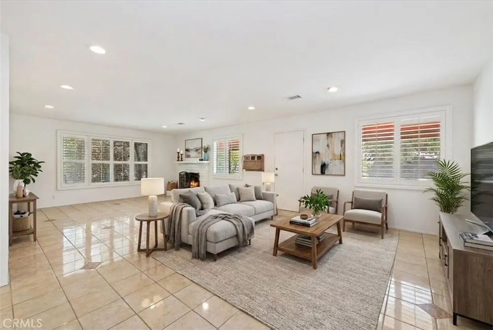 190 E Arrow Claremont, CA 91711