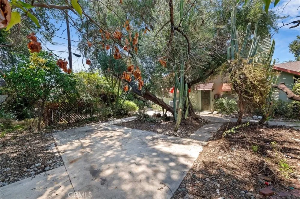 190 E Arrow Claremont, CA 91711