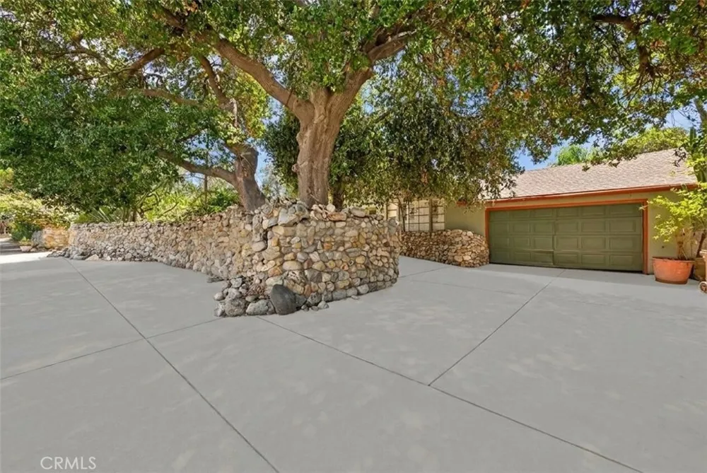 190 E Arrow Claremont, CA 91711