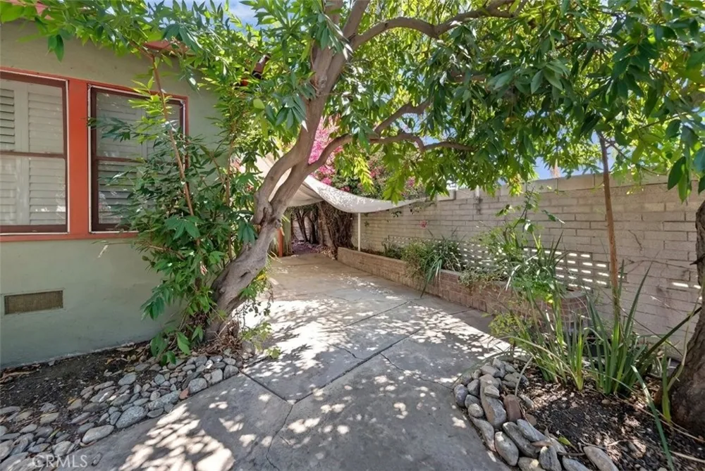 190 E Arrow Claremont, CA 91711