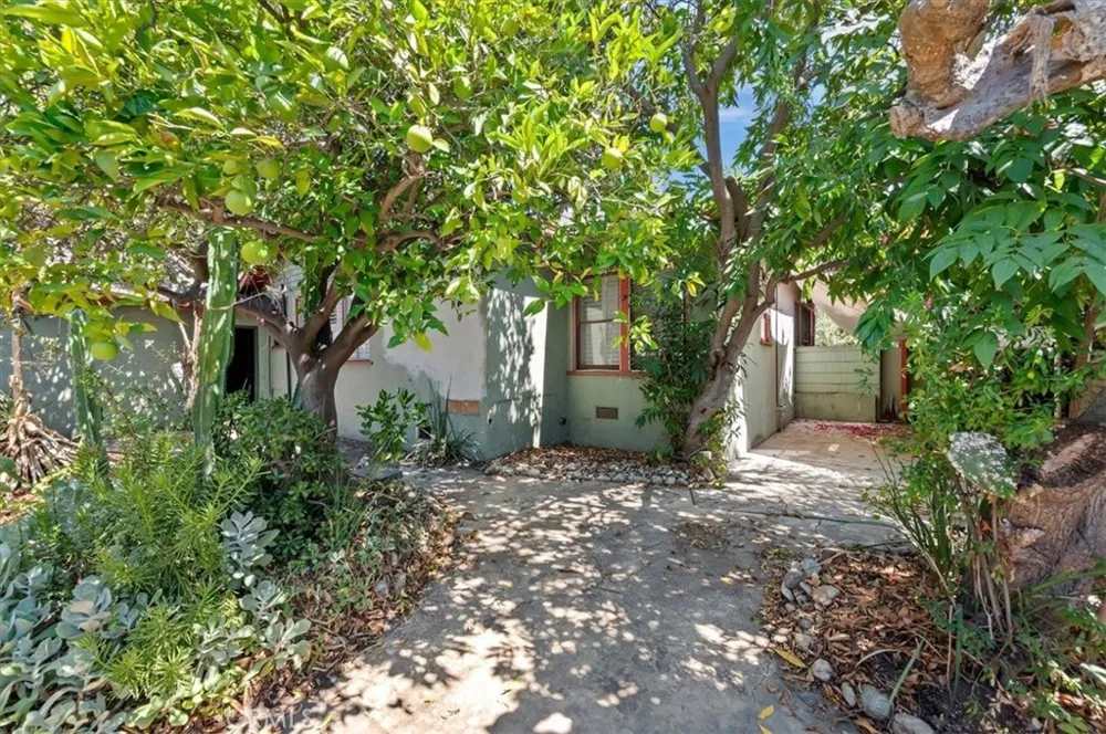 190 E Arrow Claremont, CA 91711