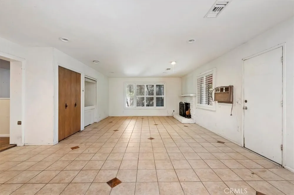 190 E Arrow Claremont, CA 91711