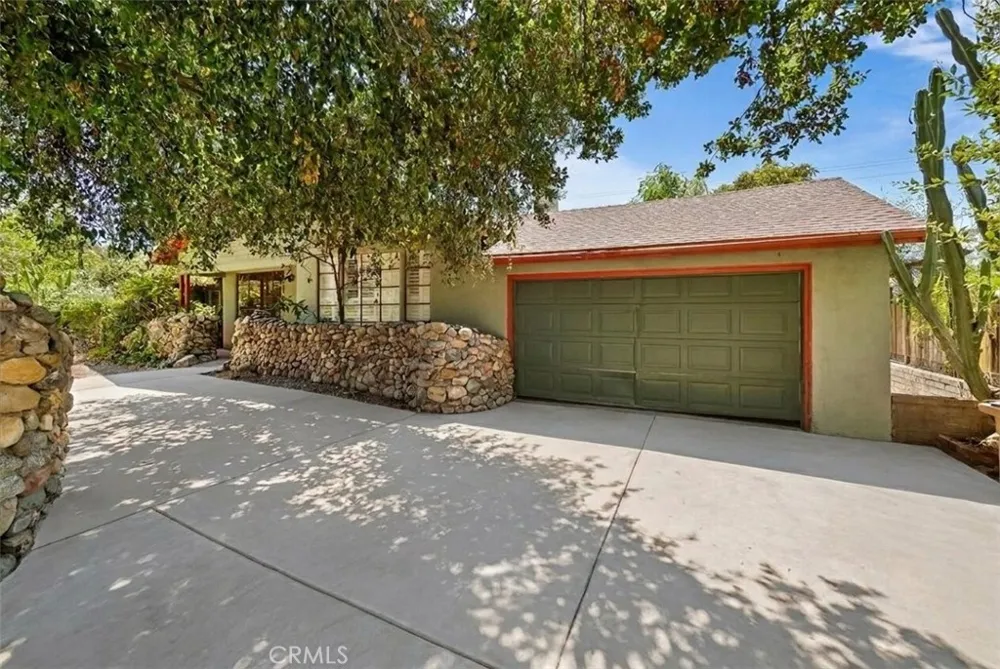 190 E Arrow Claremont, CA 91711