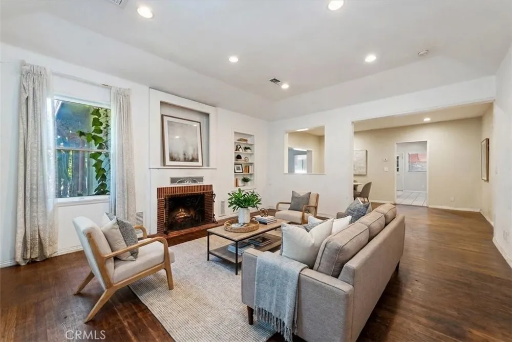 190 E Arrow Claremont, CA 91711