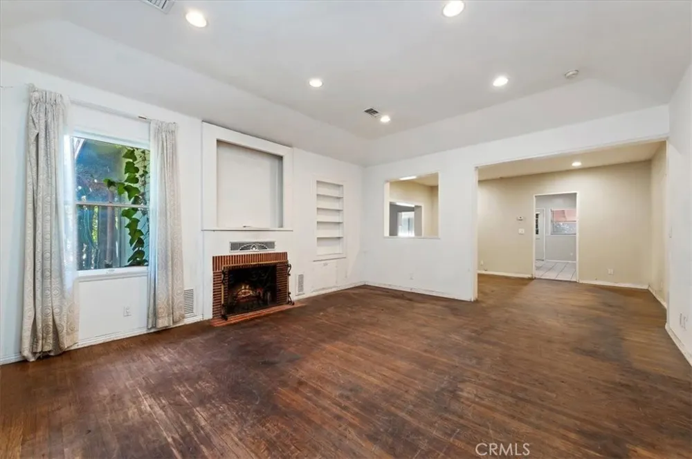 190 E Arrow Claremont, CA 91711