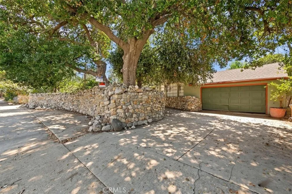 190 E Arrow Claremont, CA 91711