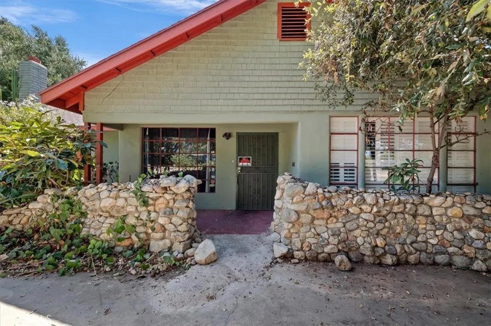 190 E Arrow Claremont, CA 91711