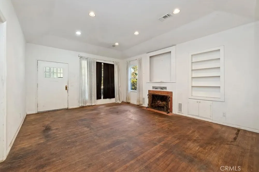 190 E Arrow Claremont, CA 91711