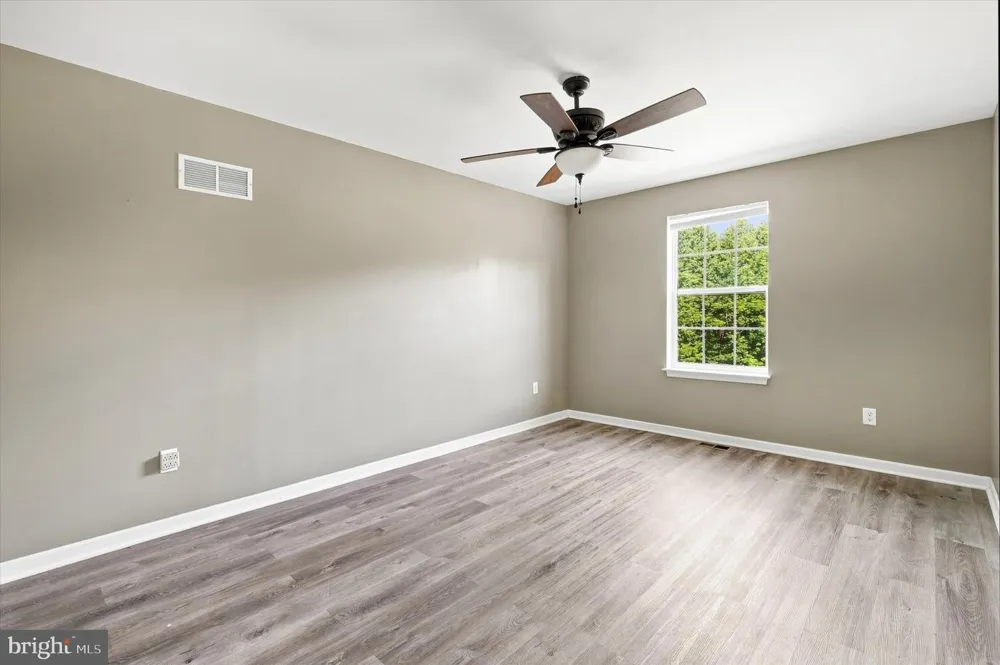 34 MUNRO ROAD Newark, DE 19711