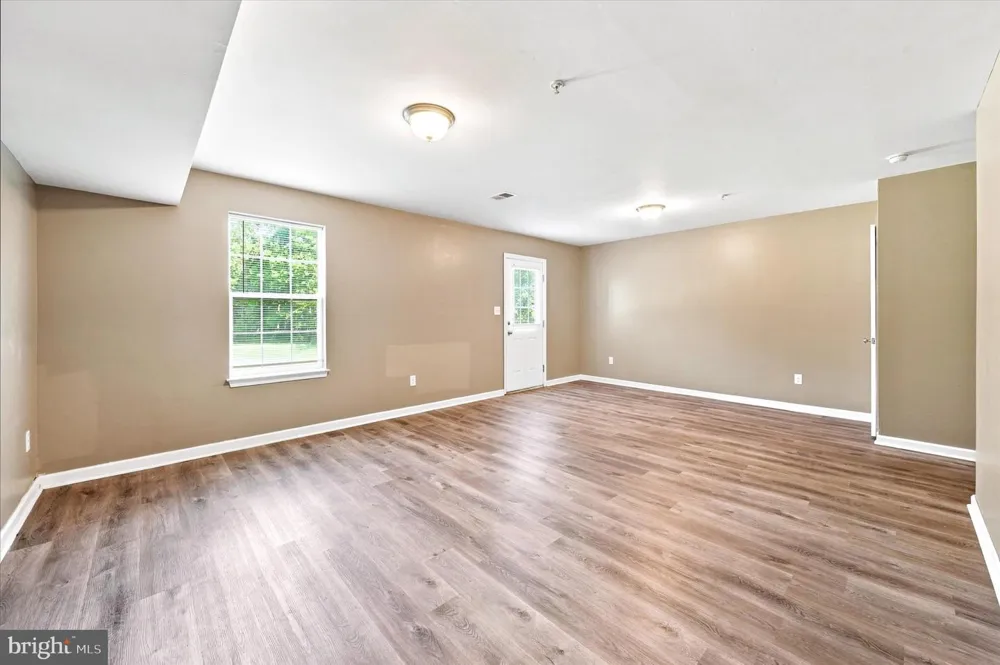 34 MUNRO ROAD Newark, DE 19711