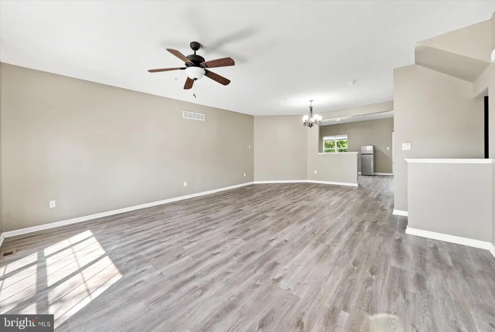 34 MUNRO ROAD Newark, DE 19711