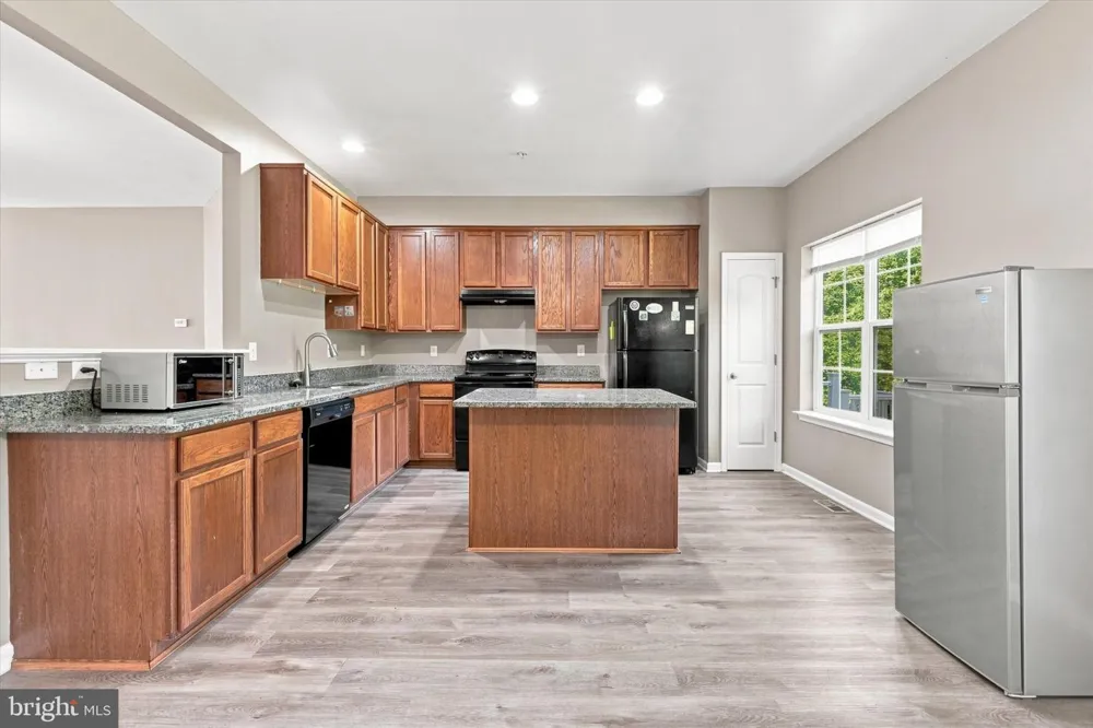 34 MUNRO ROAD Newark, DE 19711