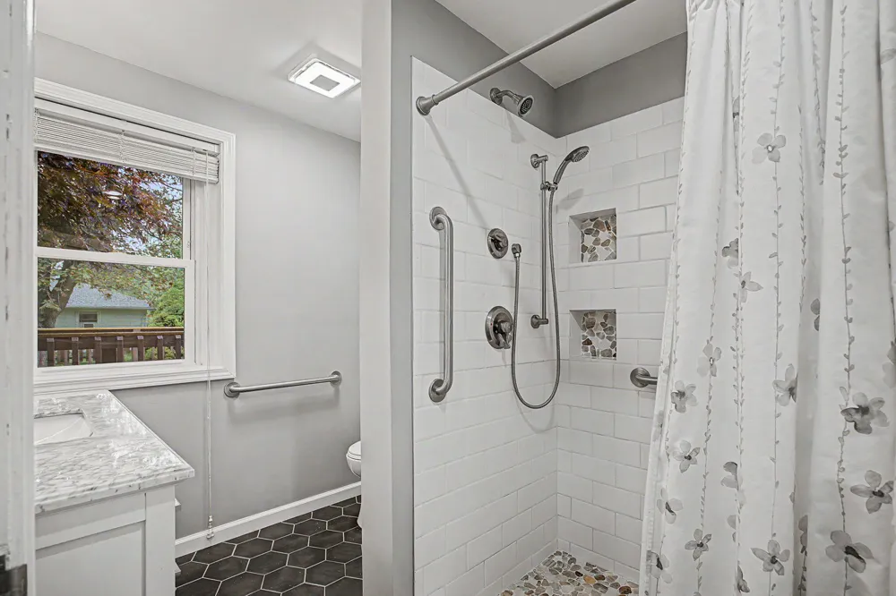 352 Dunham Drive Battle Creek, MI 49015