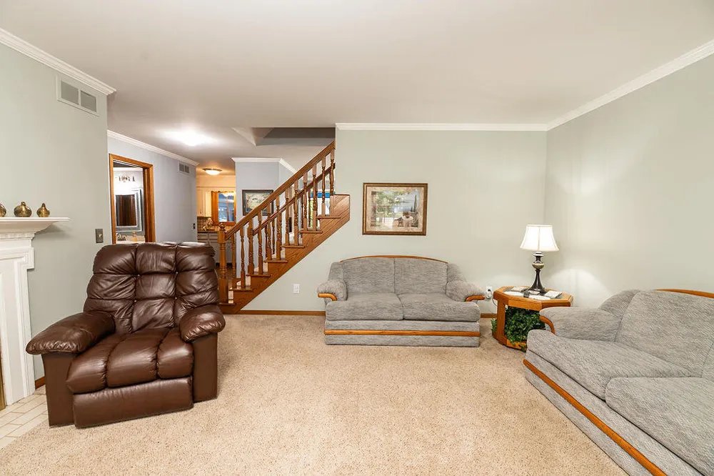 8259 Wallinwood Springs Drive Jenison, MI 49428