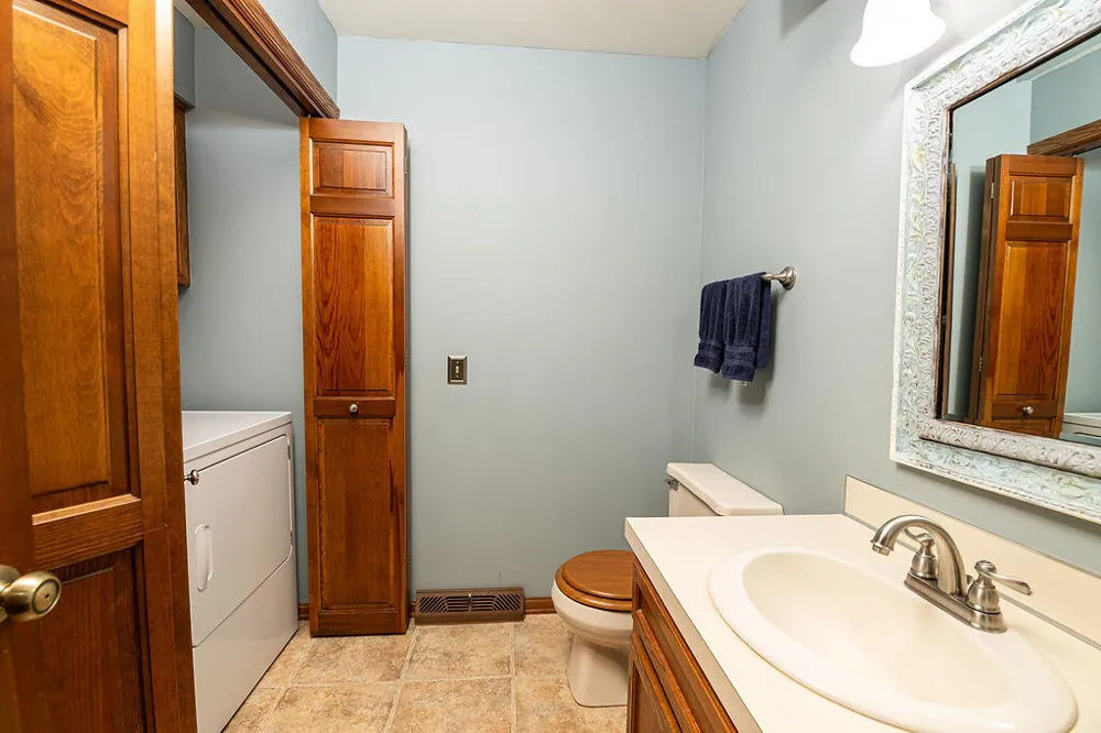 8259 Wallinwood Springs Drive Jenison, MI 49428