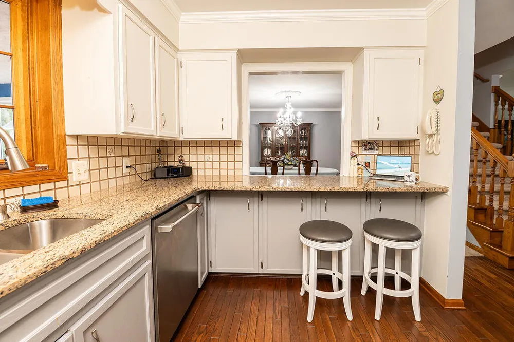 8259 Wallinwood Springs Drive Jenison, MI 49428