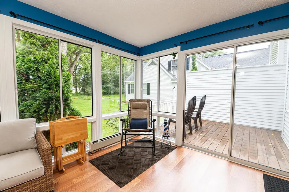 8259 Wallinwood Springs Drive Jenison, MI 49428