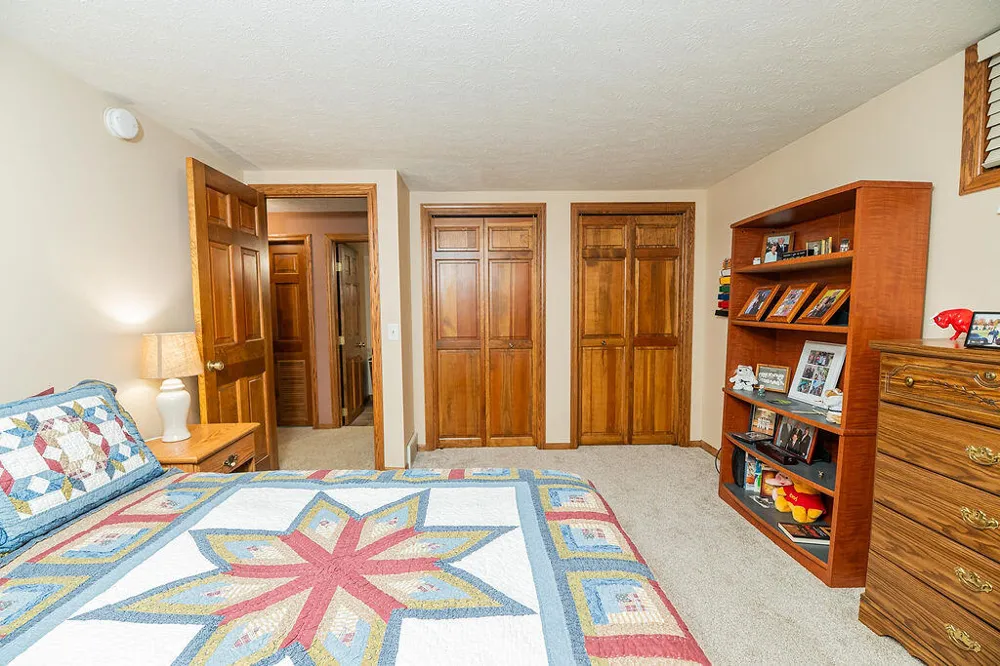 8259 Wallinwood Springs Drive Jenison, MI 49428