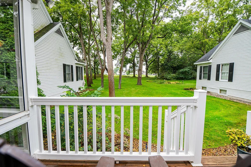 8259 Wallinwood Springs Drive Jenison, MI 49428