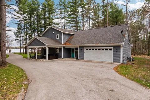 9608 Long Lake Road