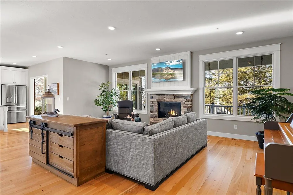 690 Dune Grass Circle Drive Saugatuck City, MI 49453