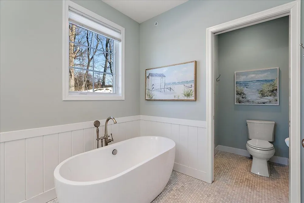 690 Dune Grass Circle Drive Saugatuck City, MI 49453