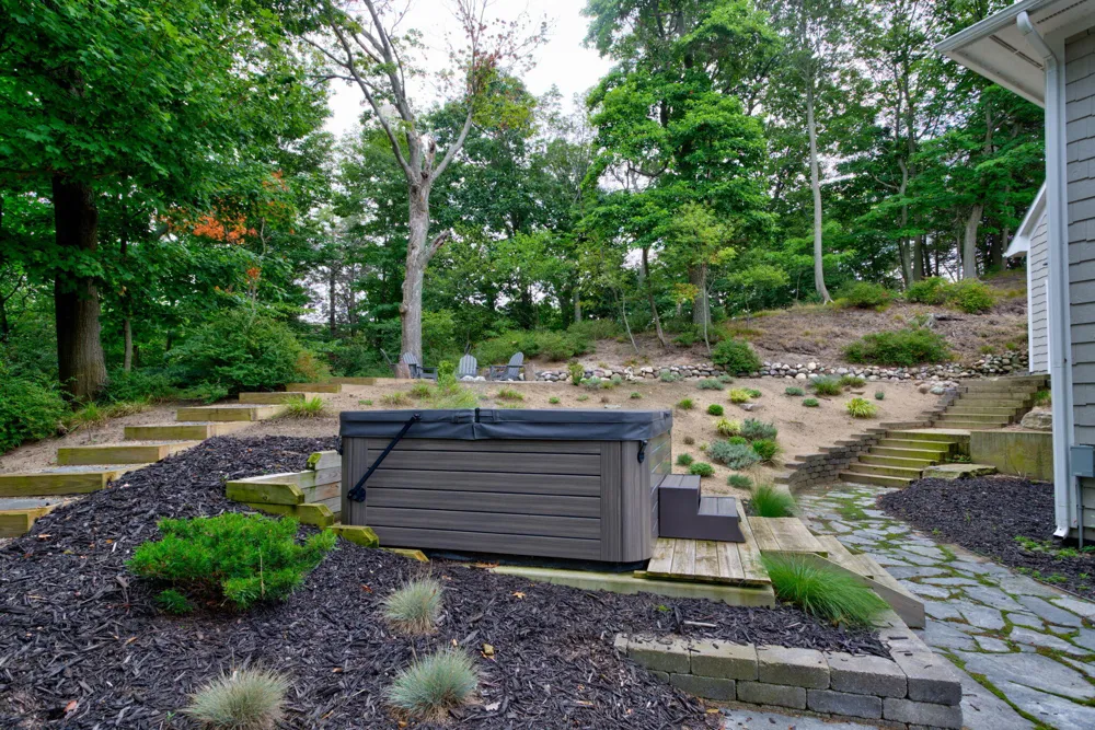 690 Dune Grass Circle Drive Saugatuck City, MI 49453