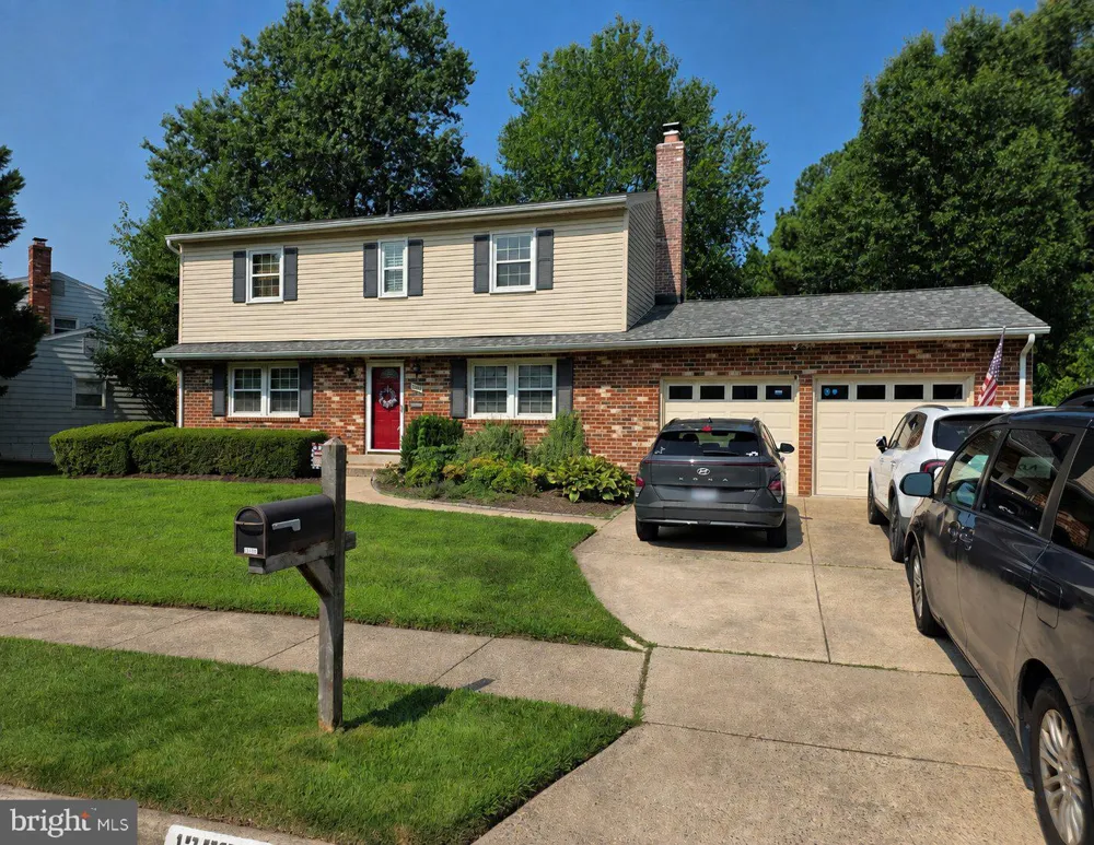 13384 BROOKFIELD COURT Chantilly, VA 20151