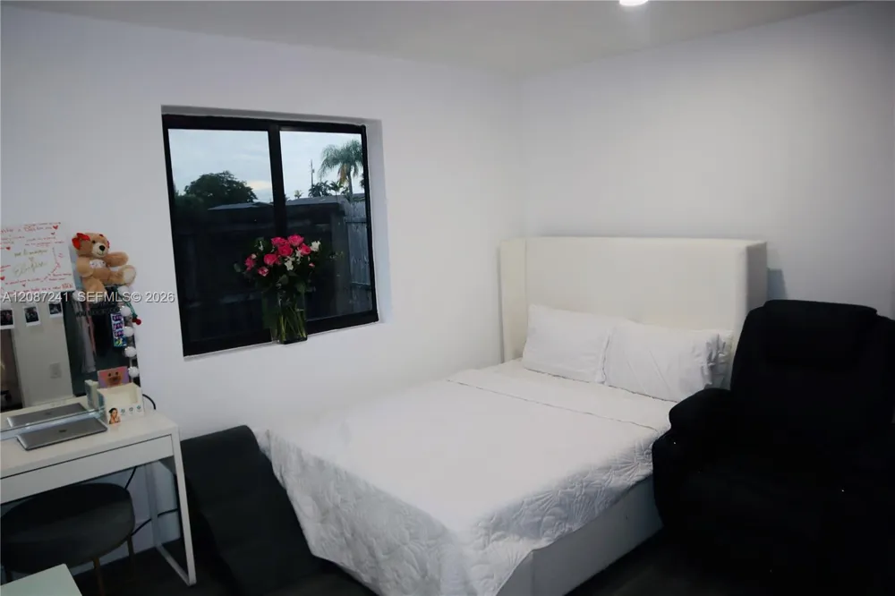 14643 SW 104th Ave Miami, FL 33176