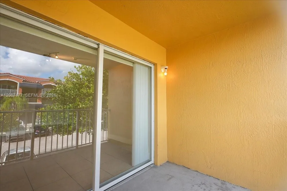 21000 SW 87th Ave #204 Cutler Bay, FL 33189
