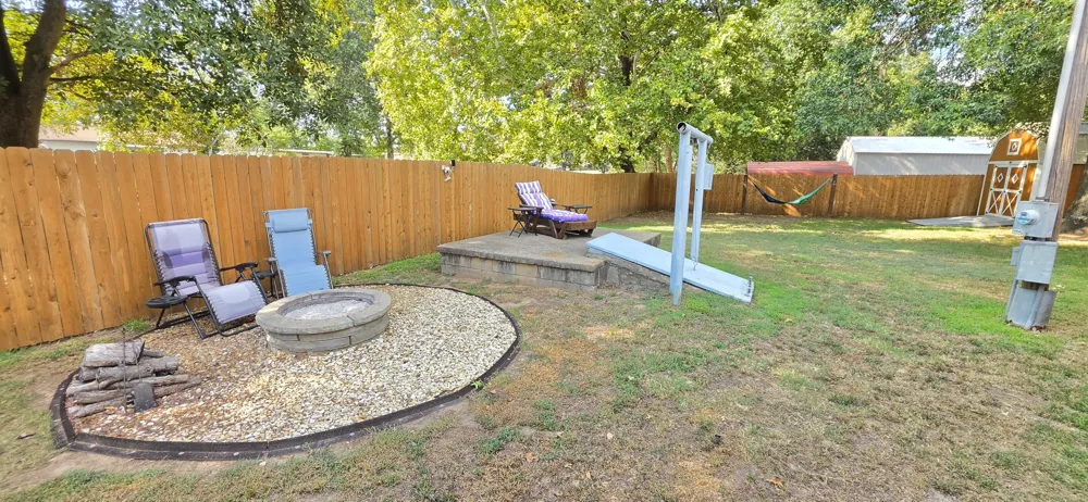 17 Breakenridge Drive Eufaula, OK 74432