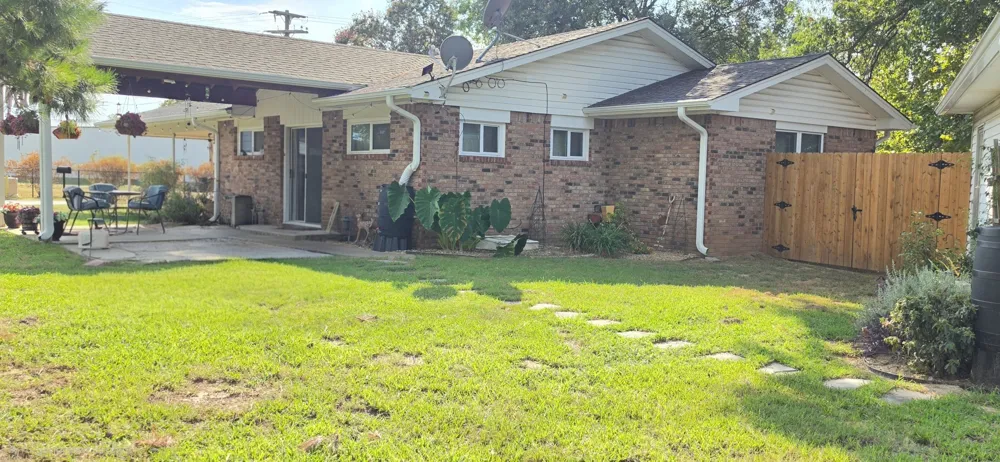 17 Breakenridge Drive Eufaula, OK 74432