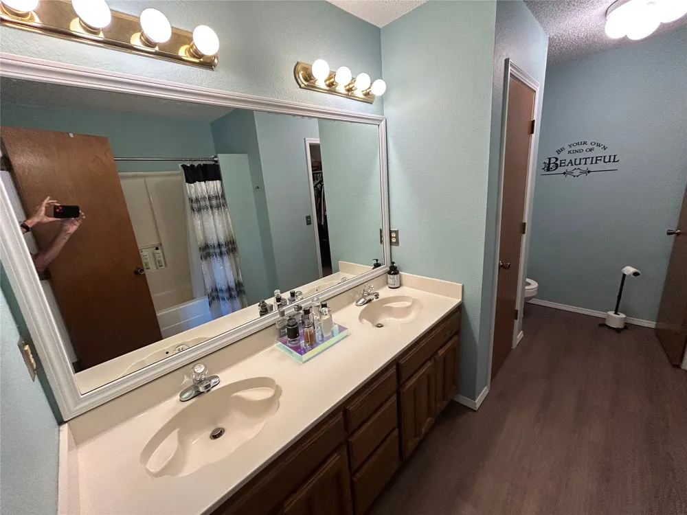 1603 W Gary Street Broken Arrow, OK 74012