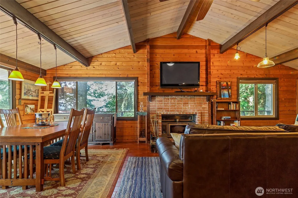 2110 Gull Way Camano Island, WA 98282