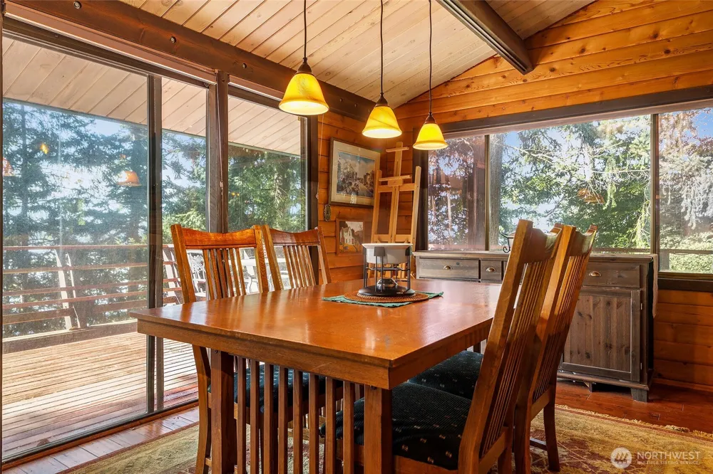 2110 Gull Way Camano Island, WA 98282