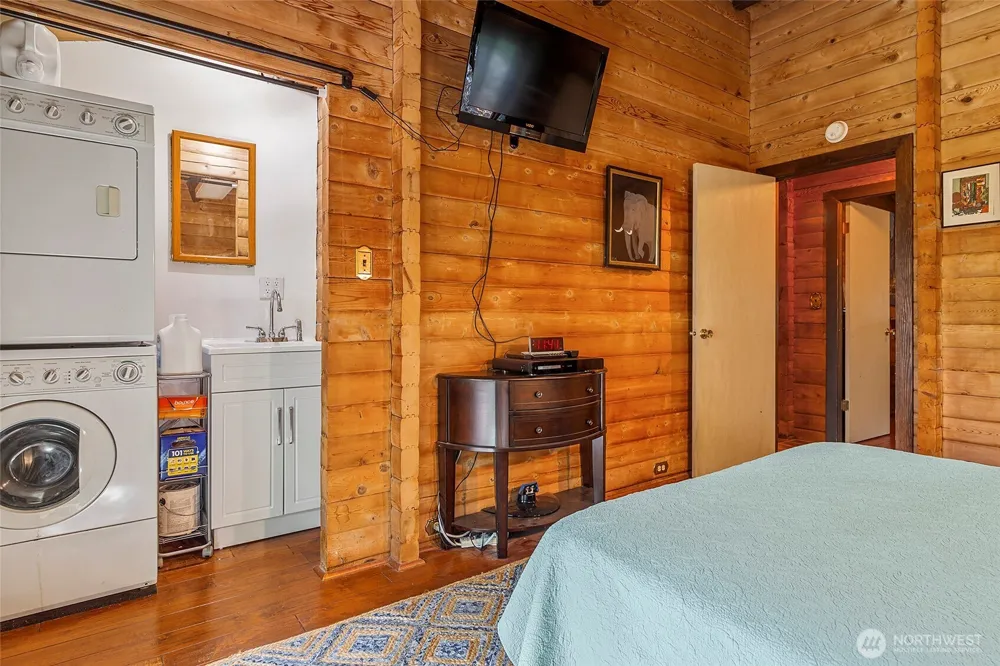 2110 Gull Way Camano Island, WA 98282