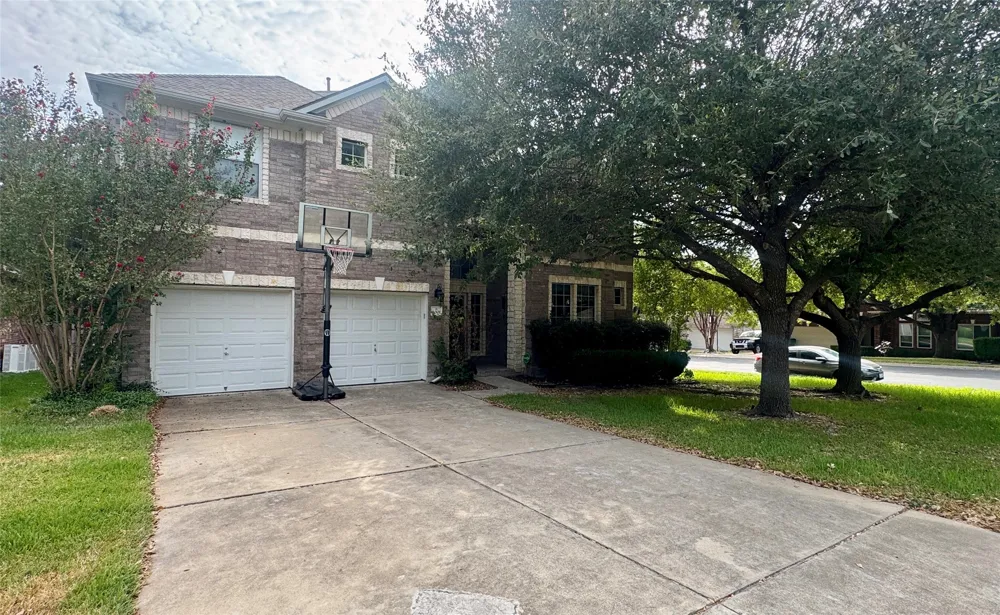 4001 Glen Eagles Cove Round Rock, TX 78664