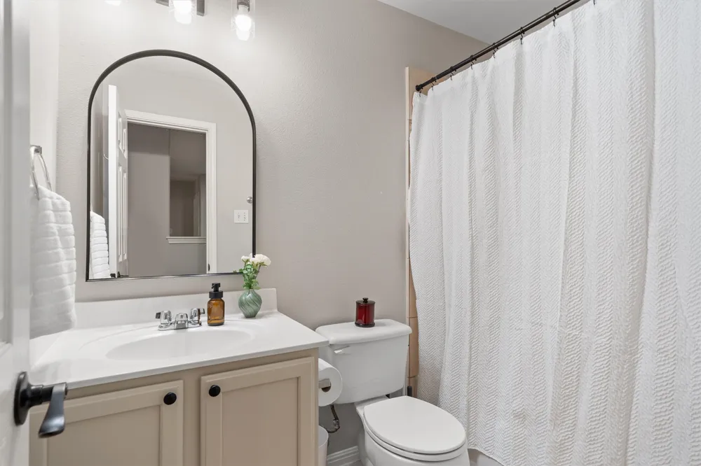 4001 Glen Eagles Cove Round Rock, TX 78664